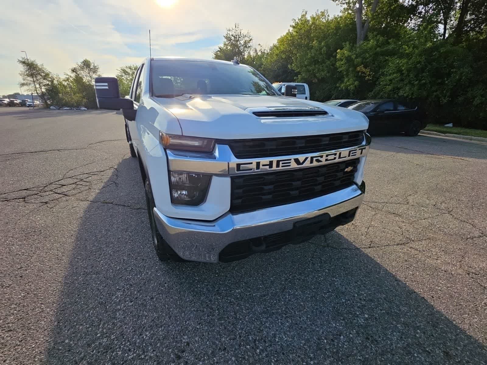 Used 2023 Chevrolet Silverado 2500 LT AWD/4WD image 4