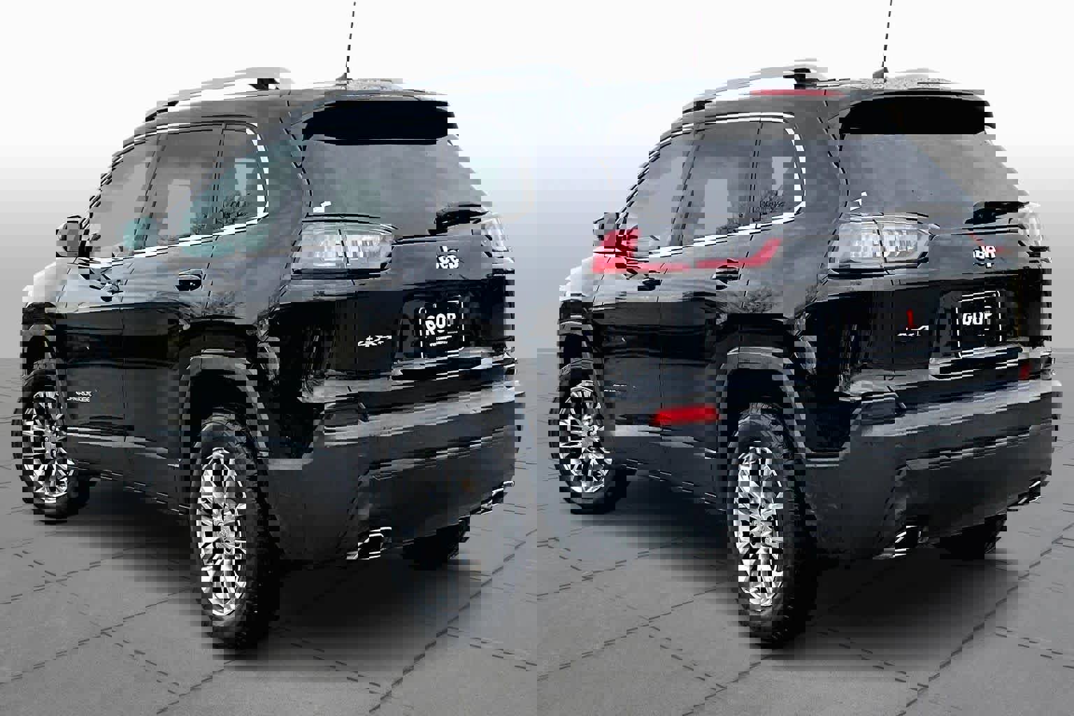 Used 2019 Jeep Cherokee Latitude Plus w/ Cold Weather Group image 12