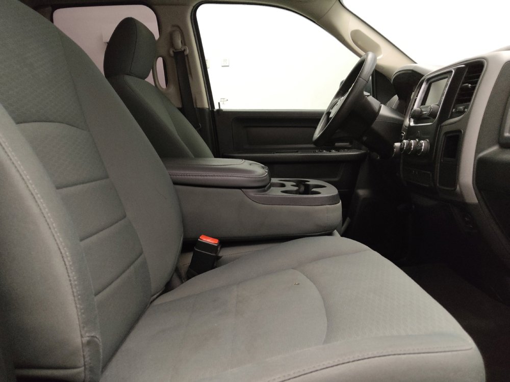 Used 2017 RAM 1500 Express RWD image 21