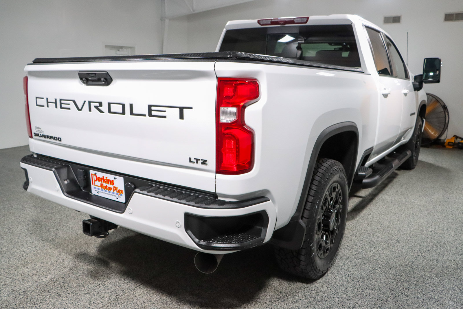 Used 2022 Chevrolet Silverado 2500 LTZ w/ LTZ Plus Package AWD/4WD image 7