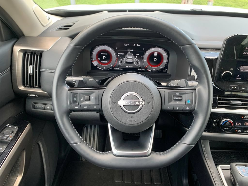 Used 2025 Nissan Pathfinder Platinum w/ Cargo Package FWD image 9