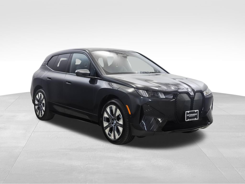 Used 2026 BMW iX xDrive45 image 7