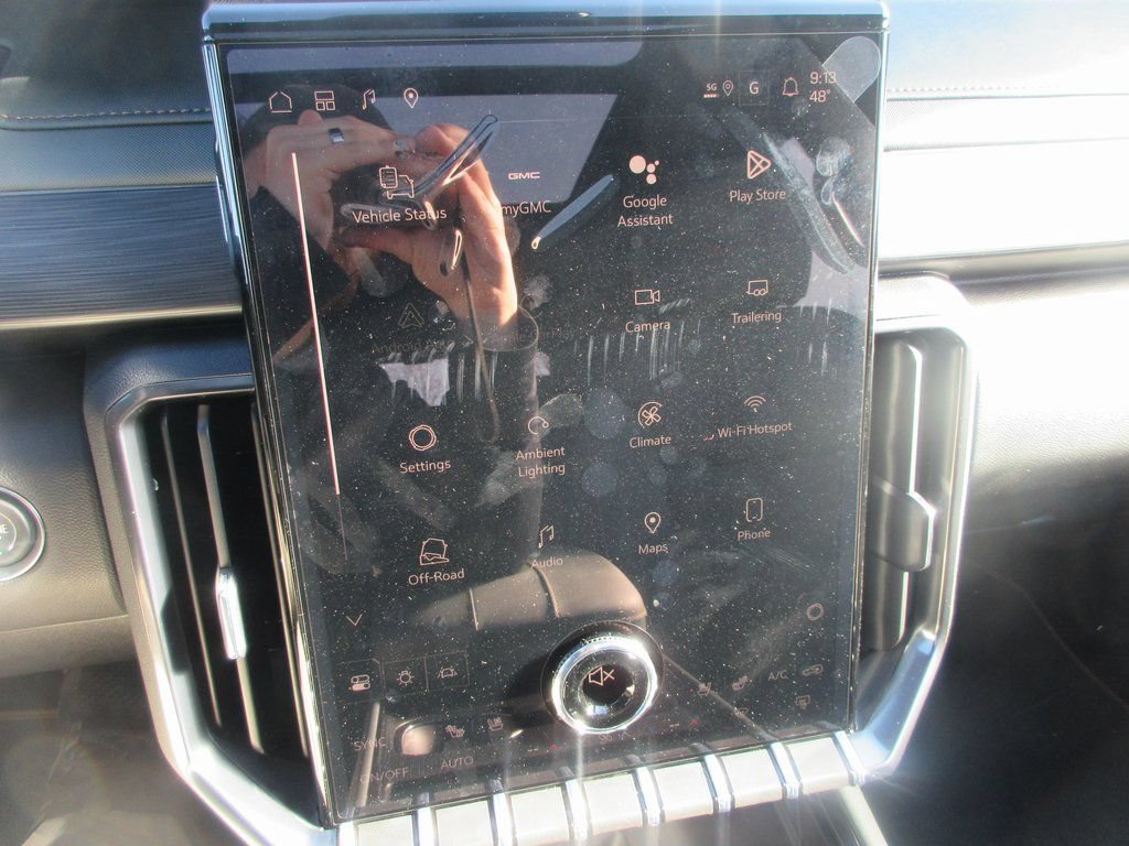 New 2026 GMC Acadia AT4 w/ Luxury Package AWD/4WD image 19