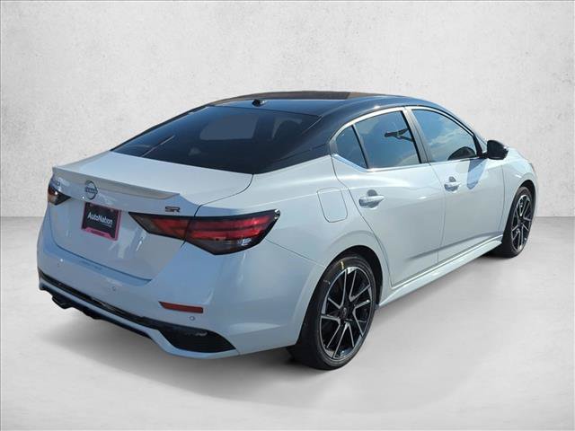 New 2025 Nissan Sentra SR w/ SR Premium Package FWD image 4