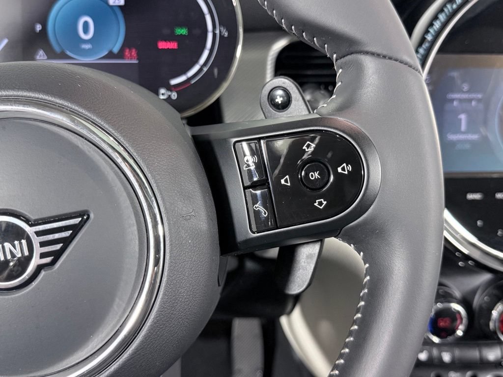 Used 2024 MINI Cooper S w/ Signature Upholstery Package FWD image 14