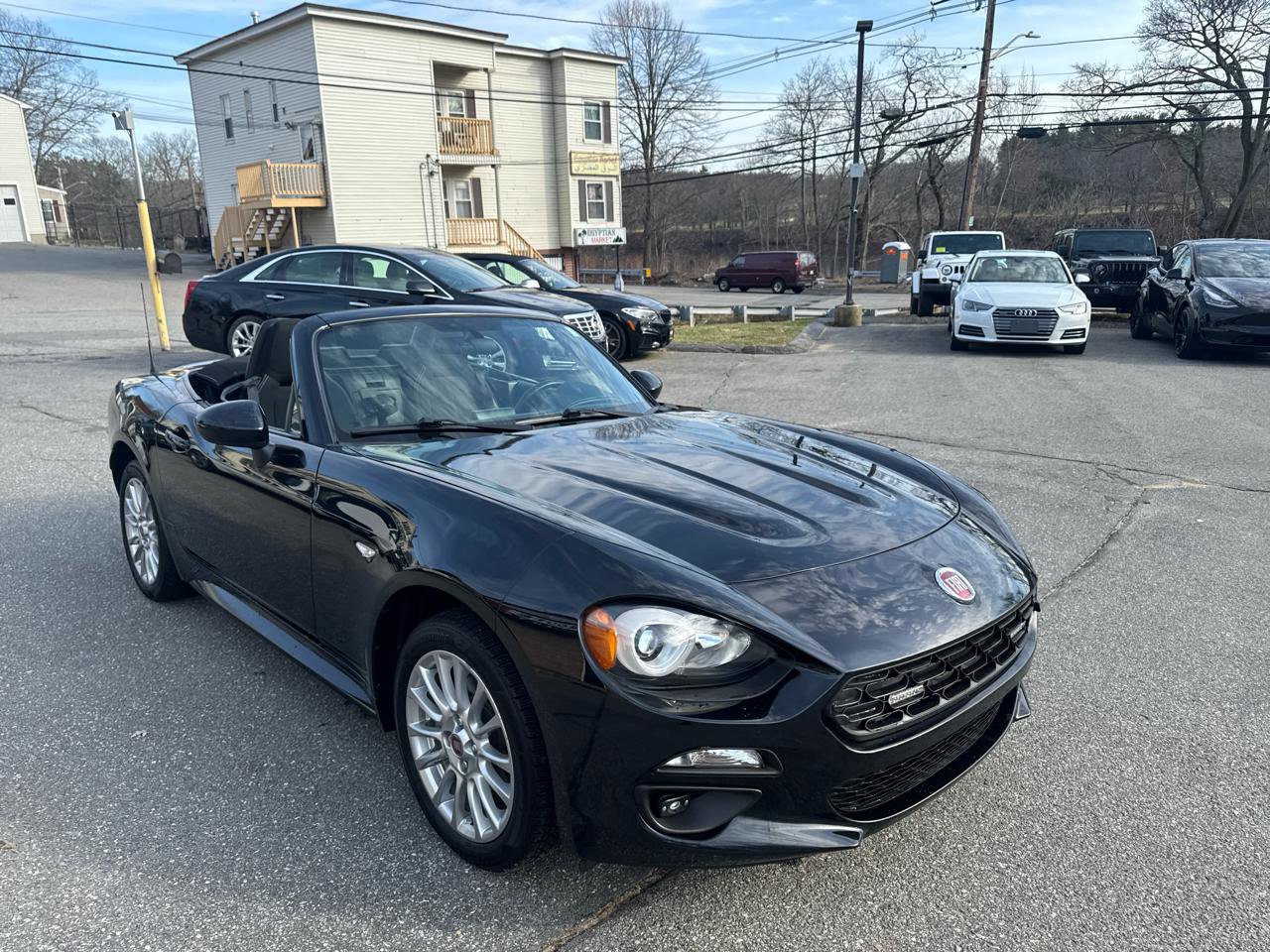 Used 2017 FIAT 124 Spider Classica image 9
