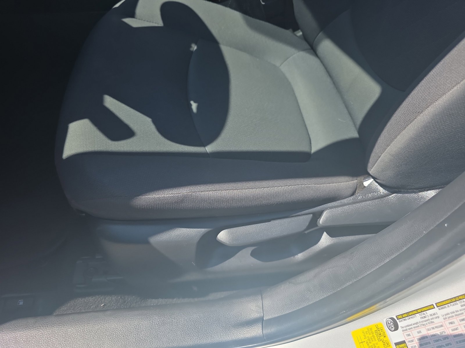 Used 2021 Toyota Corolla LE FWD image 14