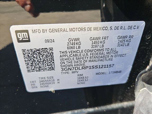Used 2025 Chevrolet Equinox EV LT w/ Convenience Package FWD image 25