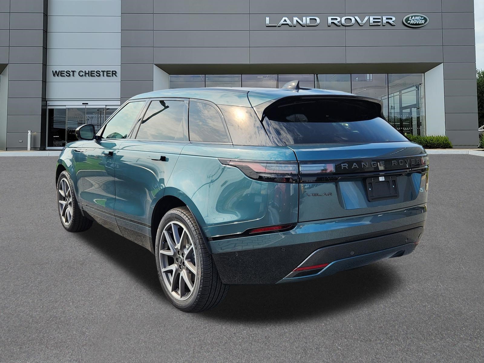 New 2026 Land Rover Range Rover Velar Belgravia AWD/4WD image 3