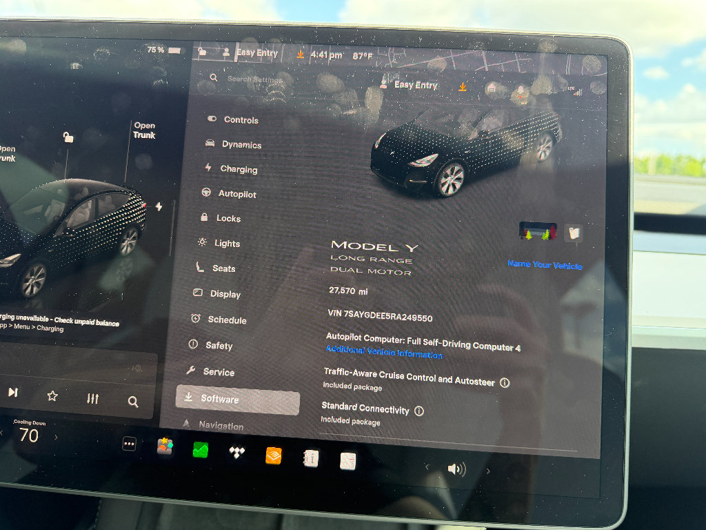 Used 2024 Tesla Model Y Long Range AWD/4WD image 37