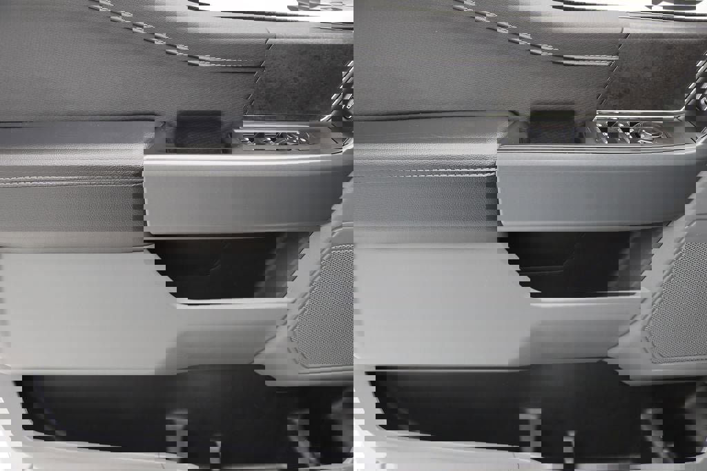 Used 2024 Ford F150 XLT w/ Equipment Group 302A MID image 17