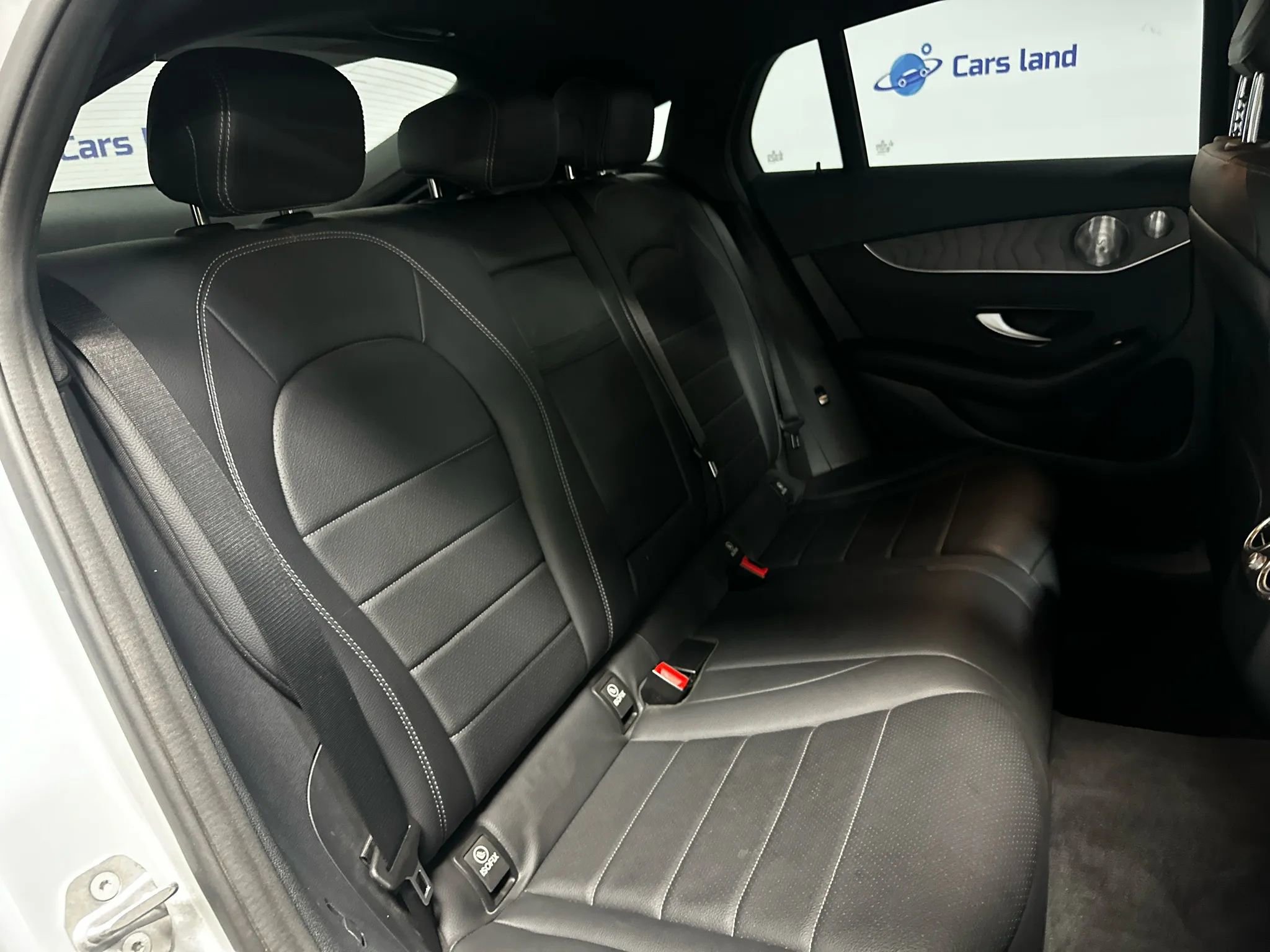 Used 2018 Mercedes-Benz GLC 300 4MATIC Coupe image 22