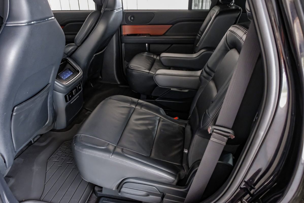 Used 2024 Lincoln Navigator Reserve AWD/4WD image 37