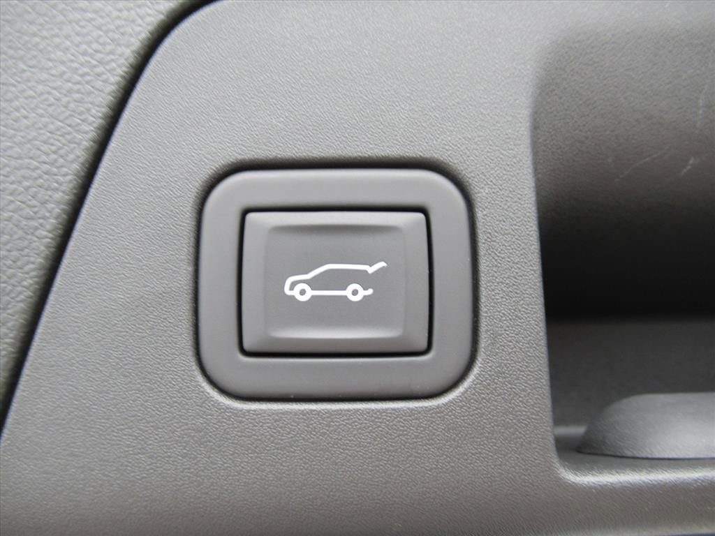 Used 2023 Buick Envision Avenir image 37