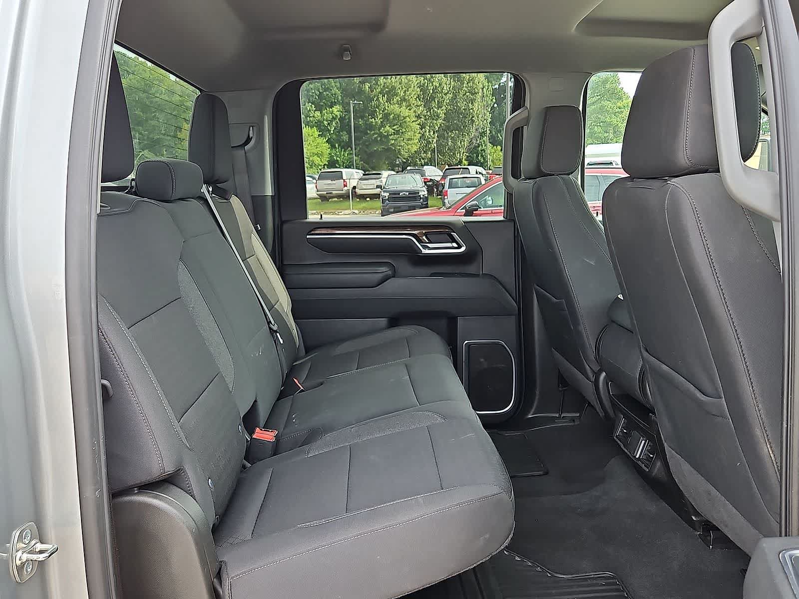 Used 2025 Chevrolet Silverado 2500 LT w/ Convenience Package AWD/4WD image 32