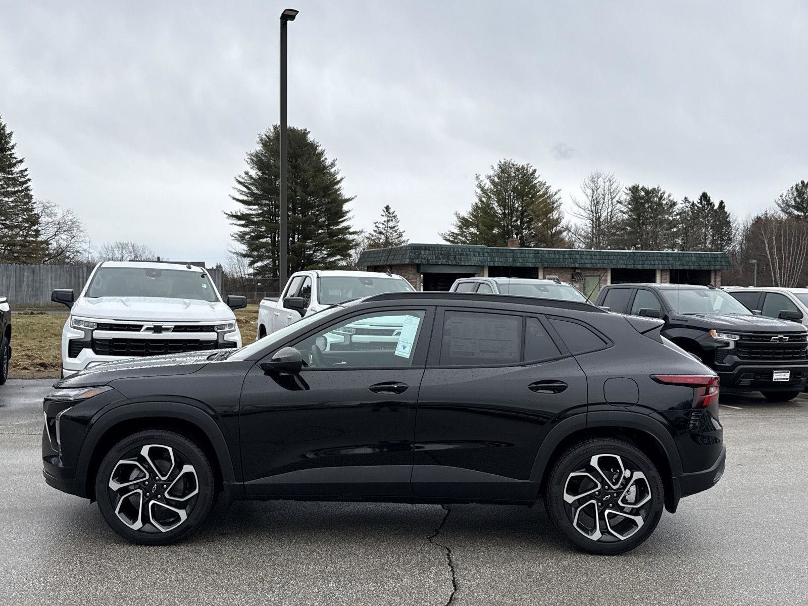 New 2026 Chevrolet Trax RS w/ Sunroof Package image 8
