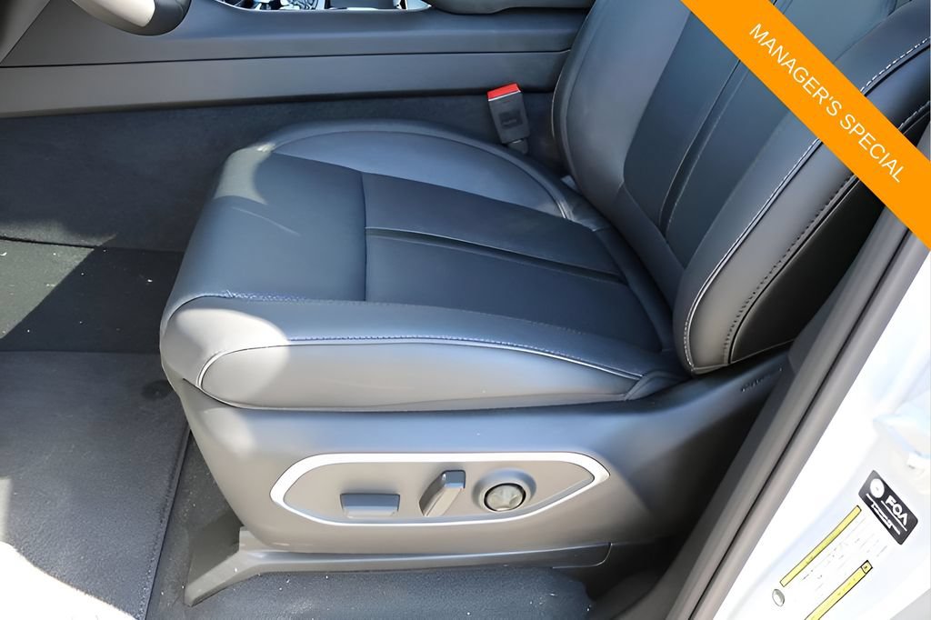 New 2026 Jeep Grand Wagoneer L Limited AWD/4WD image 12