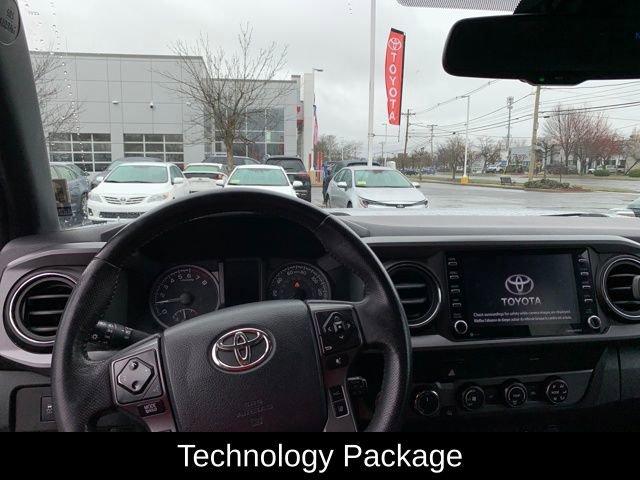 Used 2020 Toyota Tacoma TRD Off-Road w/ Technology Package image 17