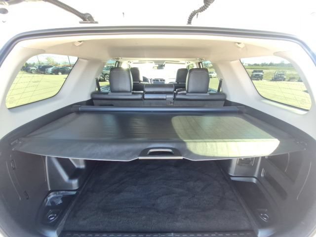 Used 2022 Toyota 4Runner SR5 Premium w/ Moonroof Package AWD/4WD image 24