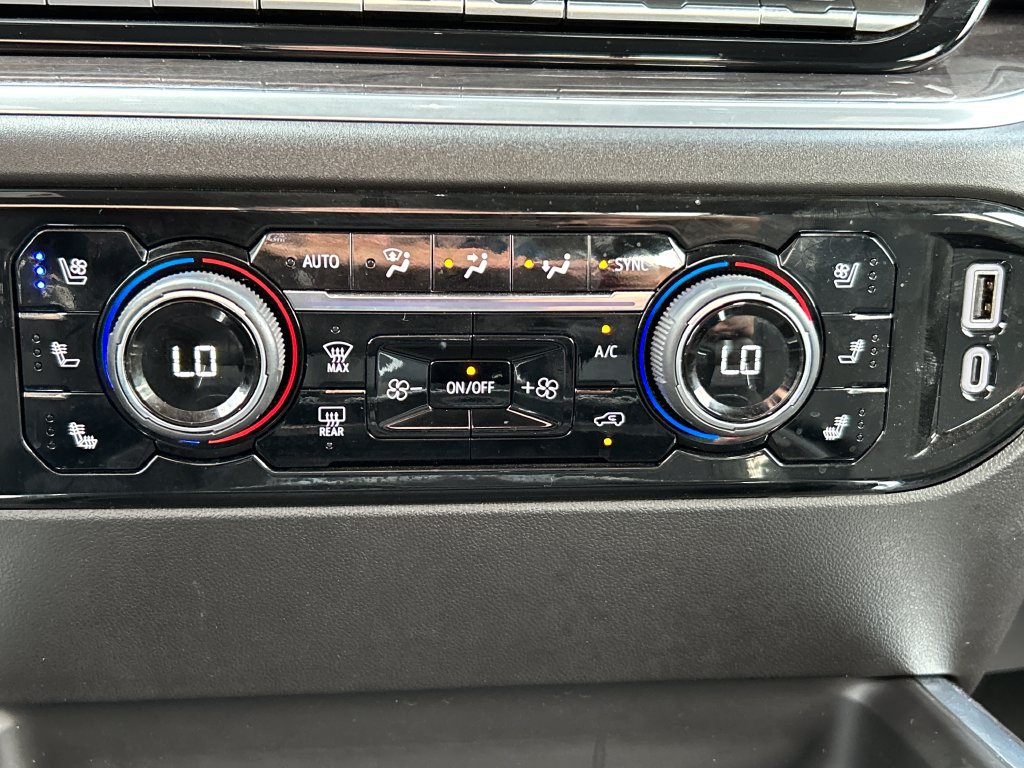 Used 2026 Chevrolet Silverado 2500 LTZ w/ LTZ Premium Package AWD/4WD image 13