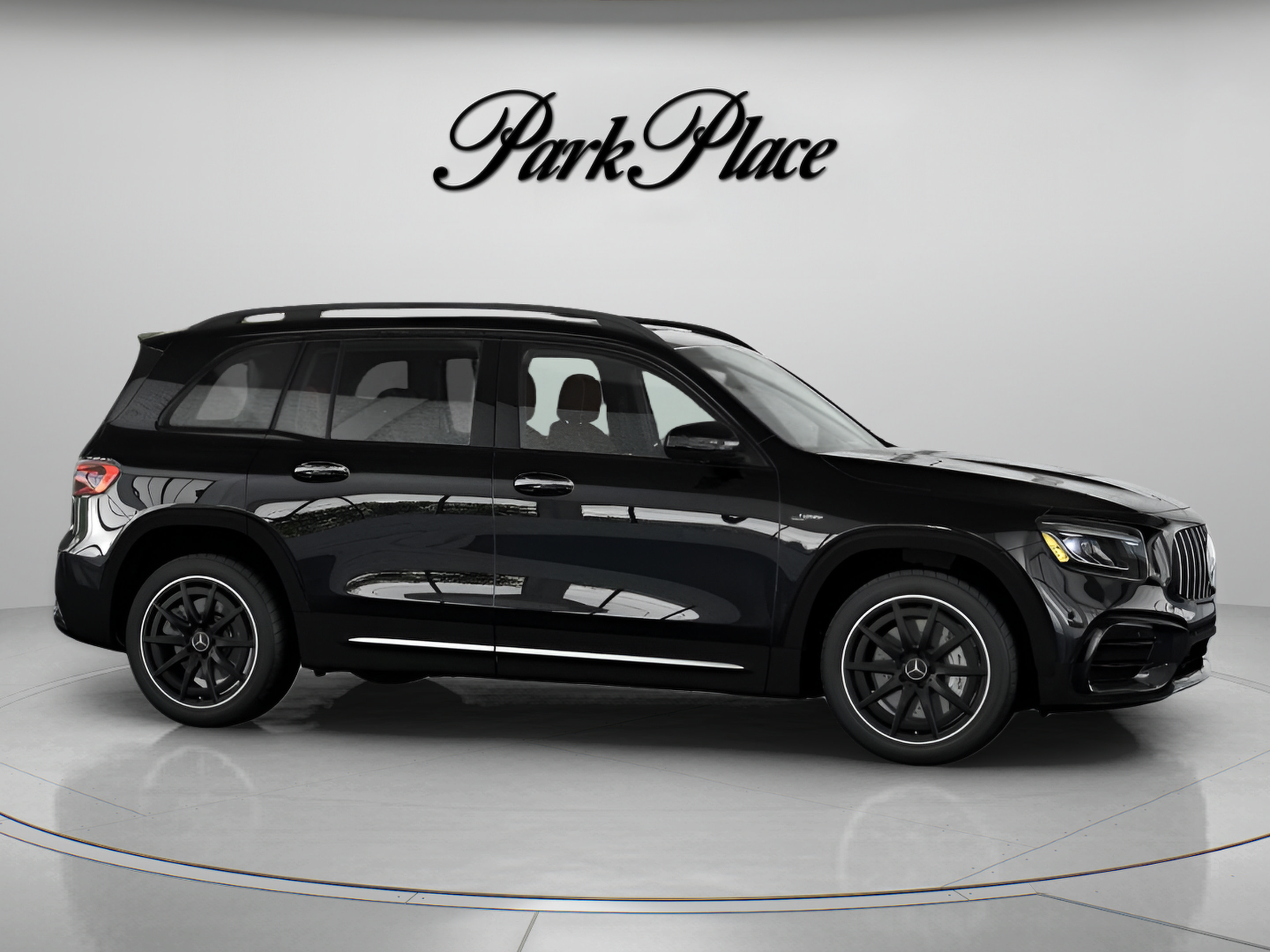 Used 2026 Mercedes-Benz GLB 35 AMG 4MATIC image 30