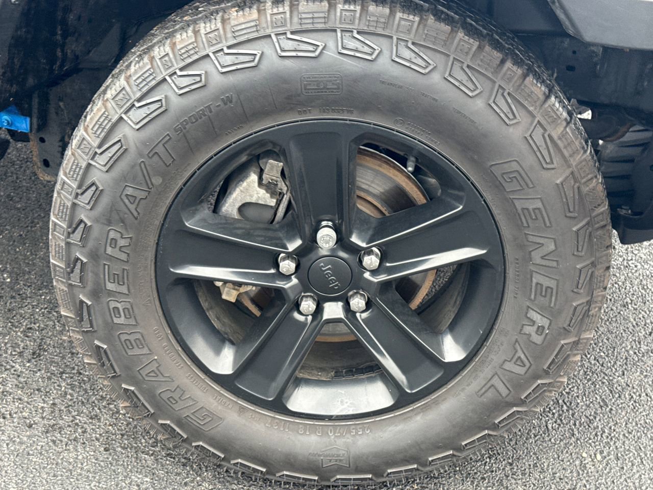 Used 2023 Jeep Wrangler Sahara w/ LED Lighting Group image 9