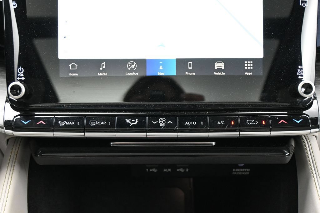Used 2023 Jeep Wagoneer Series II w/ Premium Group I AWD/4WD image 19