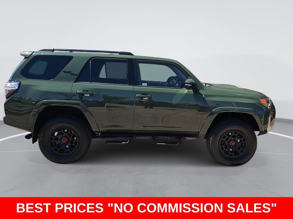 Used 2022 Toyota 4Runner TRD Off-Road Premium w/ TRD Black Wheel Package (TMS) AWD/4WD image 2