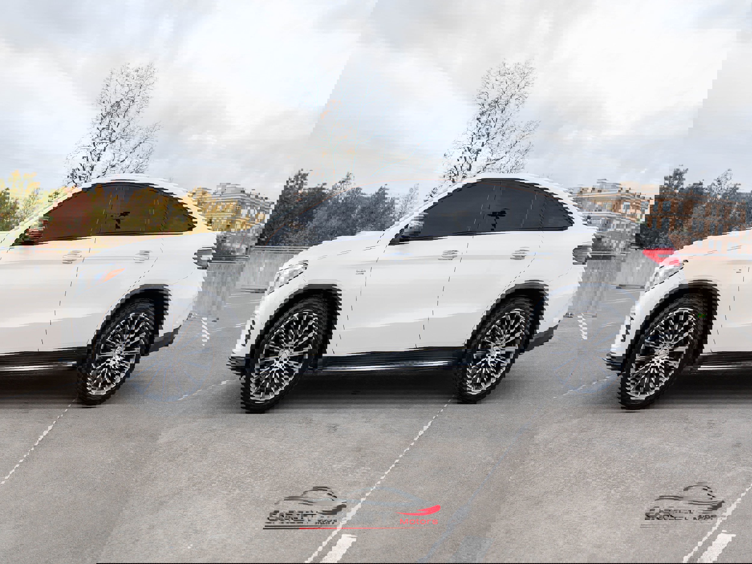 Used 2019 Mercedes-Benz GLE 43 AMG 4MATIC image 4