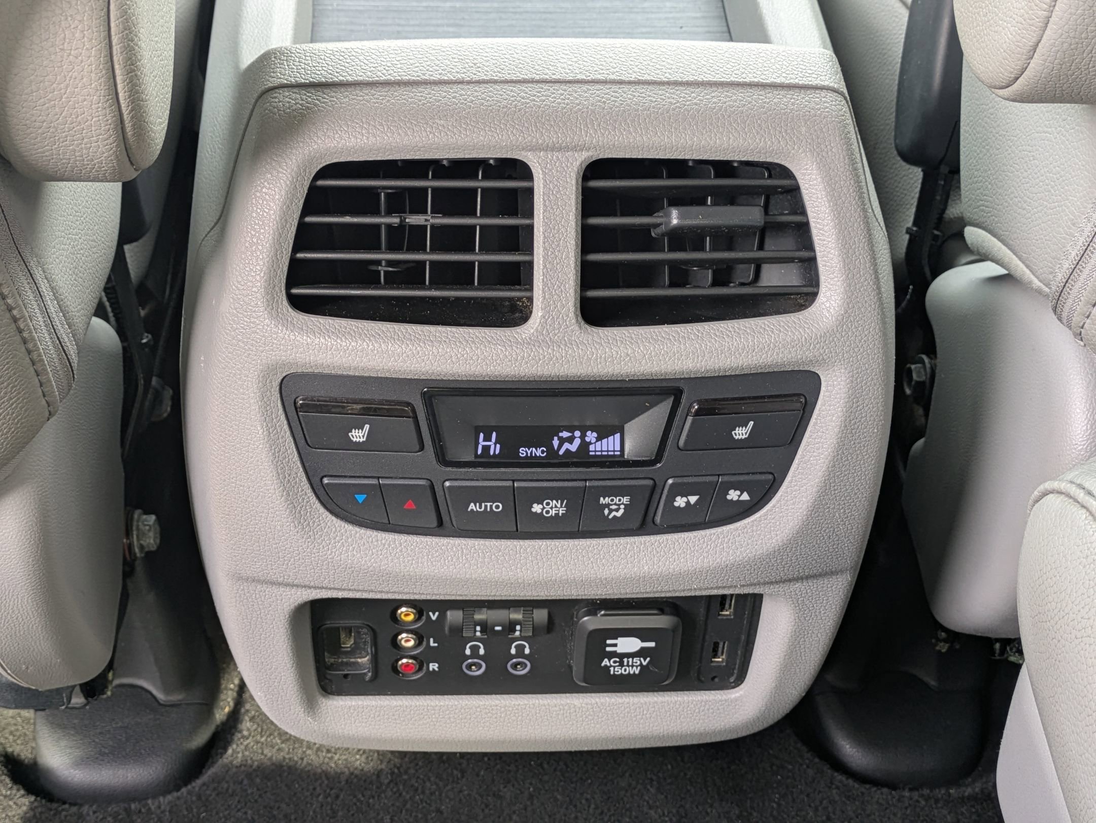 Used 2016 Honda Pilot Elite image 22