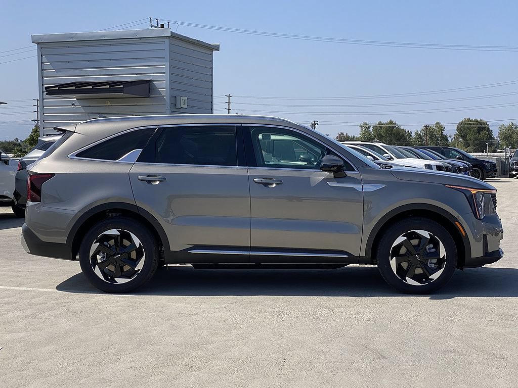 New 2026 Kia Sorento EX FWD image 2