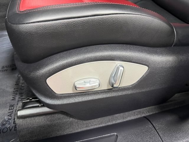 Used 2023 Porsche Macan AWD/4WD image 22