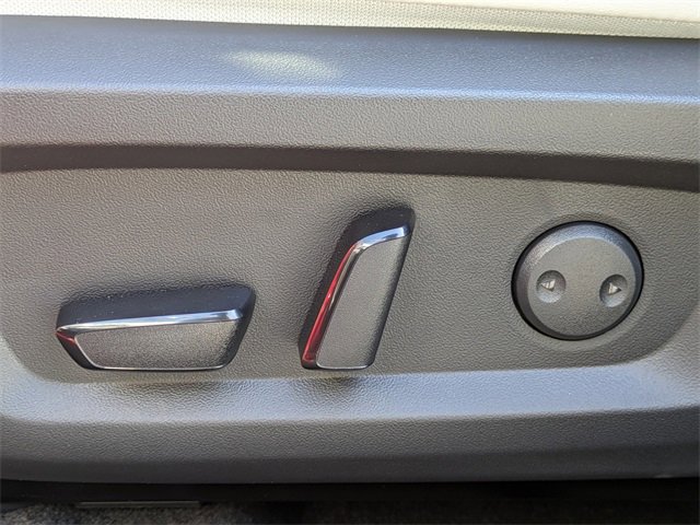 New 2025 Mitsubishi Outlander SE image 21