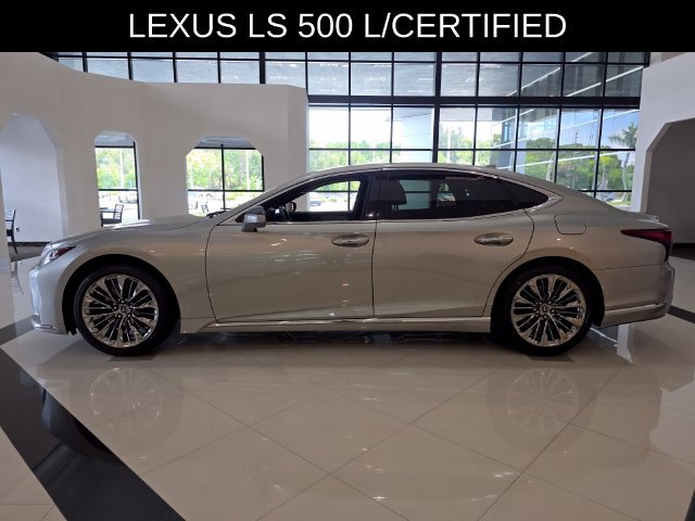Used 2023 Lexus LS 500 w/ Accessory Package (Z1) RWD image 6