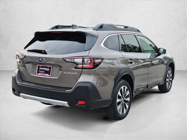 Used 2023 Subaru Outback Limited AWD/4WD image 5