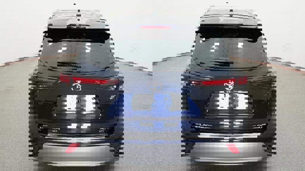 New 2026 Toyota Highlander Platinum image 10