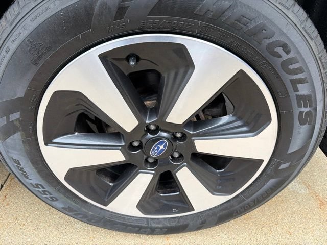 Used 2017 Subaru Forester 2.5i Limited AWD/4WD image 10