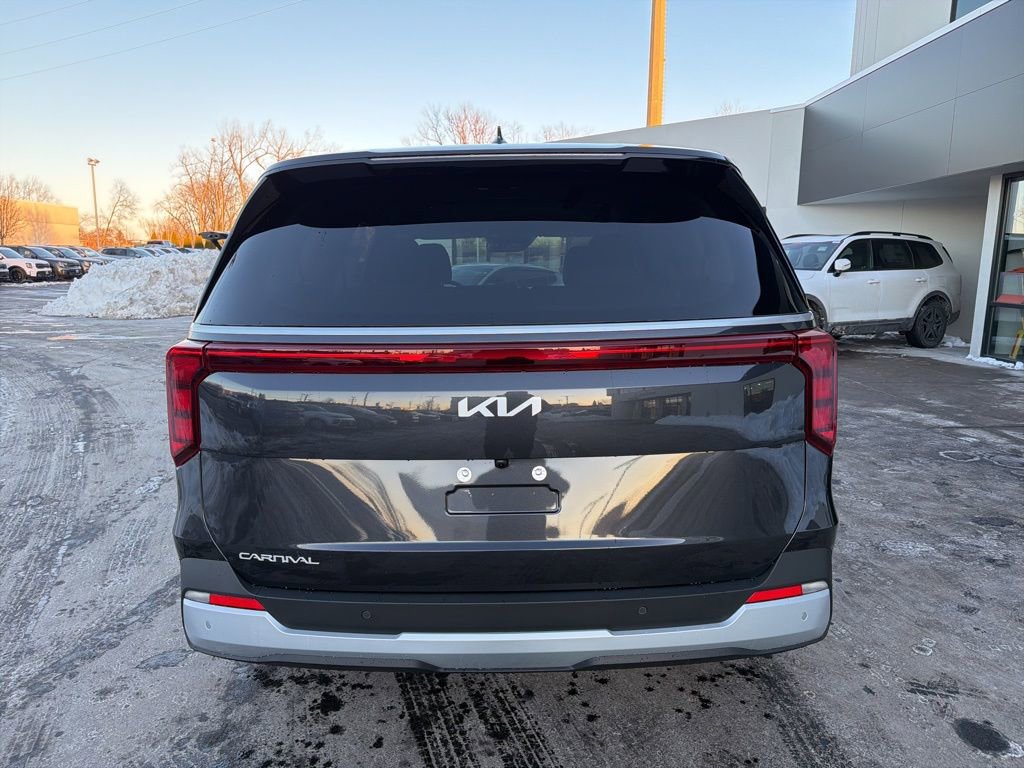 New 2026 Kia Carnival LX image 7