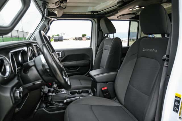 Used 2021 Jeep Wrangler Unlimited Sahara w/ Uconnect 4C Nav & Sound Group AWD/4WD image 35