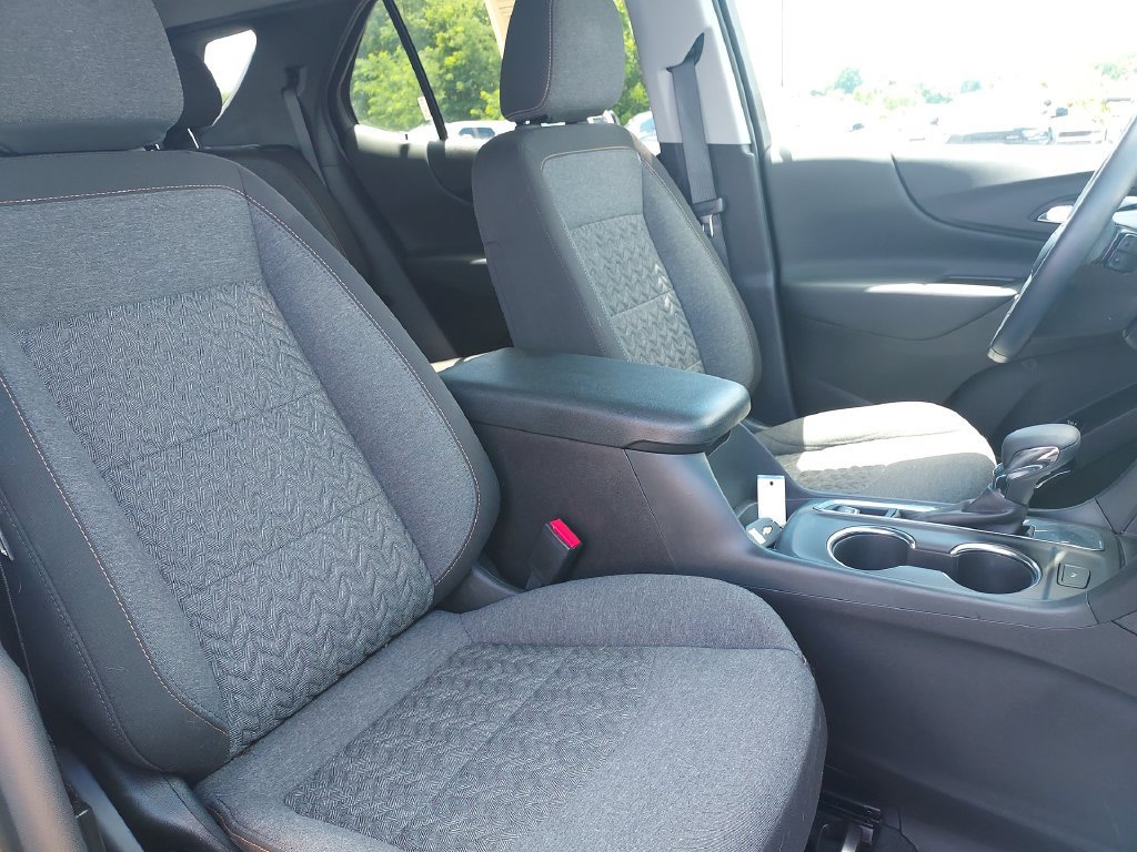 Used 2024 Chevrolet Equinox LT FWD image 29