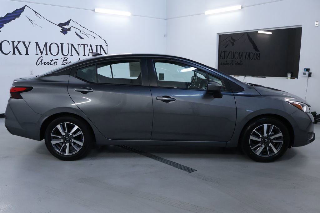 Used 2023 Nissan Versa SV image 8