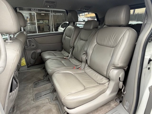 Used 2005 Toyota Sienna LE FWD image 7