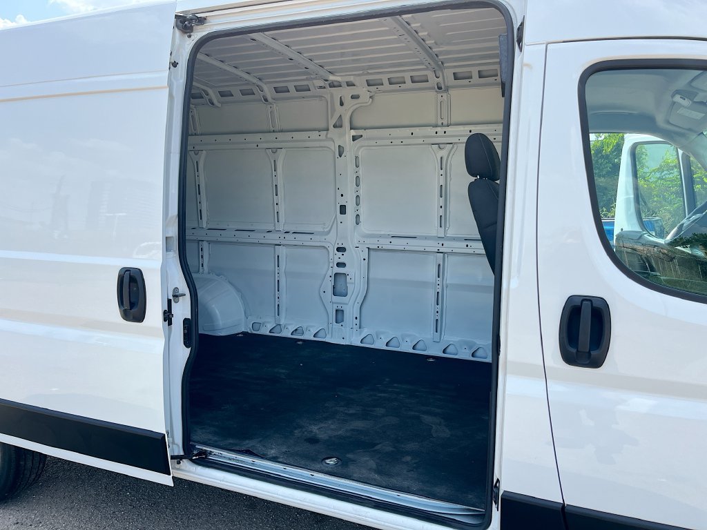 Used 2024 RAM ProMaster 2500 FWD image 28