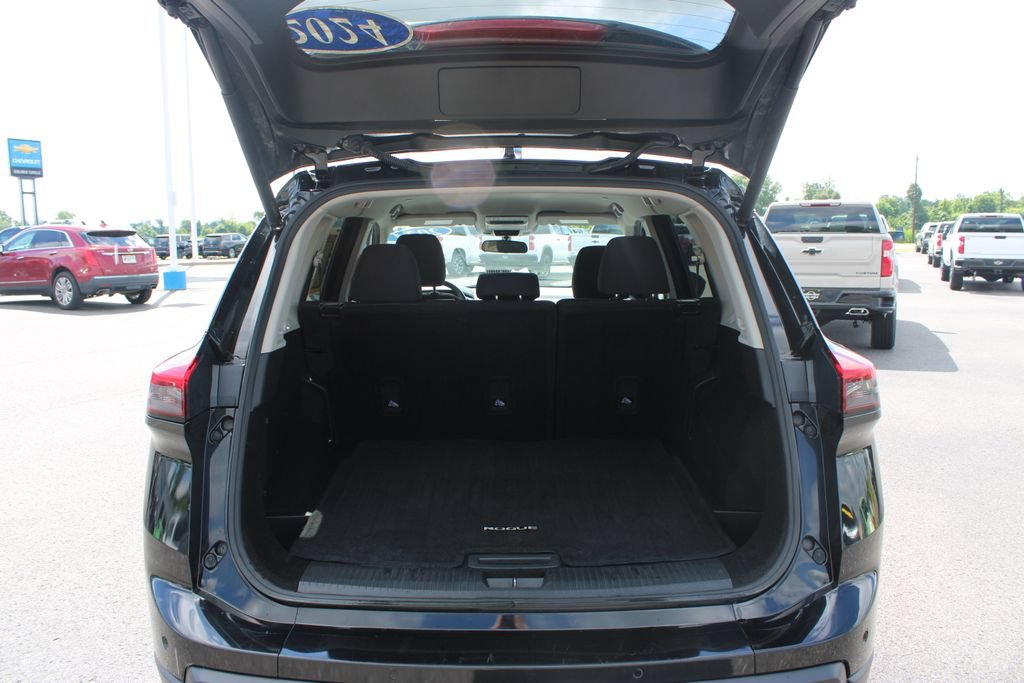 Used 2024 Nissan Rogue SV AWD/4WD image 16