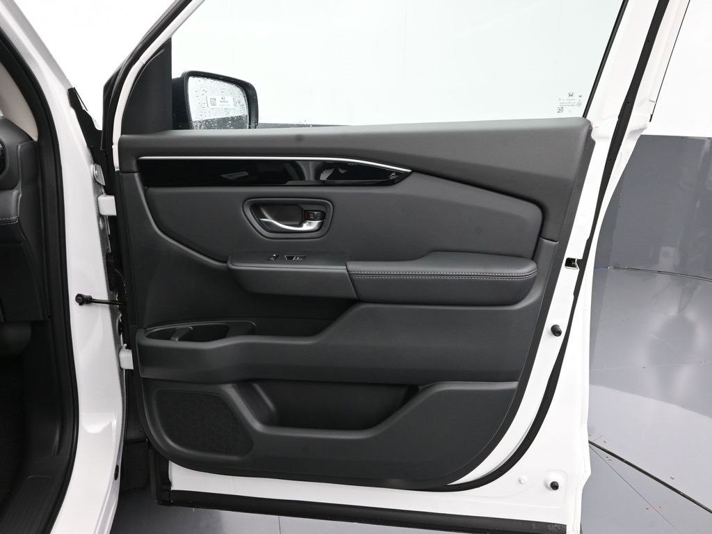 New 2025 Honda Pilot Touring image 41