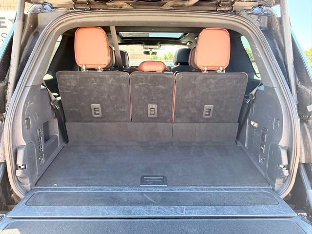 Used 2025 Lincoln Navigator Reserve AWD/4WD image 20