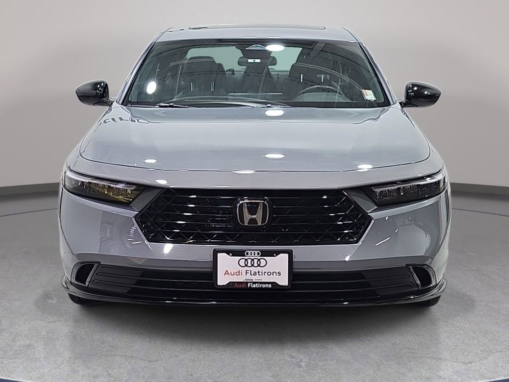 Used 2024 Honda Accord Sport image 3