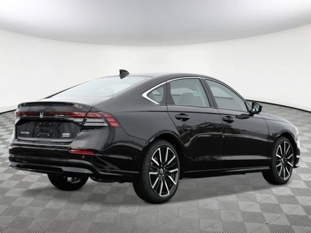 New 2026 Honda Accord Touring image 5