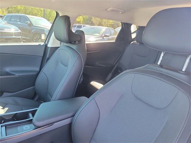 New 2025 Kia EV6 Light w/ Light LR Technology Package image 14