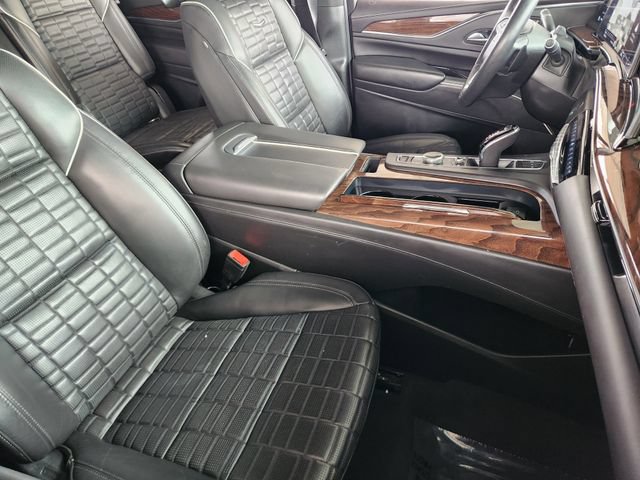 Used 2022 Cadillac Escalade Premium Luxury Platinum AWD/4WD image 19